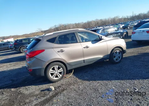 2010 Hyundai Tucson Gls from USA, damaged, VIN KM8JU3AC7AU093155